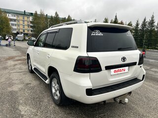 2011 Toyota Land Cruiser 200 Series, белый, 3750000 рублей, вид 5