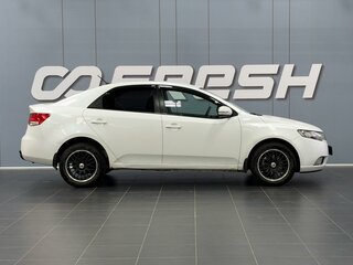 2011 Kia Cerato 6-speed II, белый, 660000 рублей, вид 5