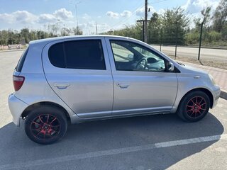 2001 Toyota Vitz I (P10), серебристый, 400000 рублей, вид 3