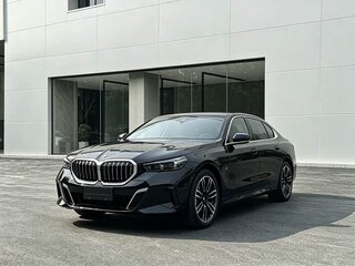 2025 BMW 5 серии Long 530Li VIII (G60/G61/G68), чёрный, 5700000 рублей, вид 1