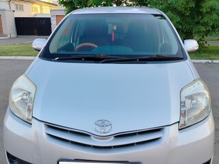 2009 Toyota Passo Sette, серебристый, 755000 рублей, вид 1