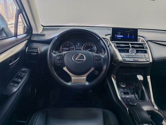 2016 Lexus NX 200 I, серый, 2660000 рублей - вид 15