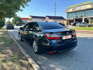 2017 Toyota Camry VII (XV50) Рестайлинг 2, синий, 1780000 рублей, вид 4