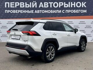 2024 Toyota RAV4 V (XA50), белый, 3499900 рублей, вид 5
