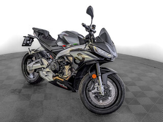 2023 Aprilia Tuono 660, серый, 925000 рублей, вид 2