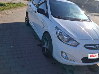 2014 Hyundai Solaris I Рестайлинг, белый, 850000 рублей, вид 3