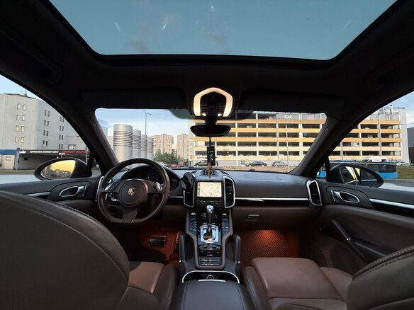 2011 Porsche Cayenne Diesel II (958), фиолетовый - вид 19
