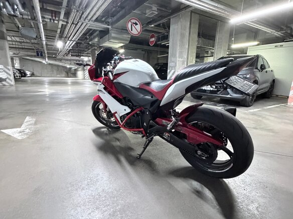 2011 Honda CBR 600F, белый, 630000 рублей - вид 9