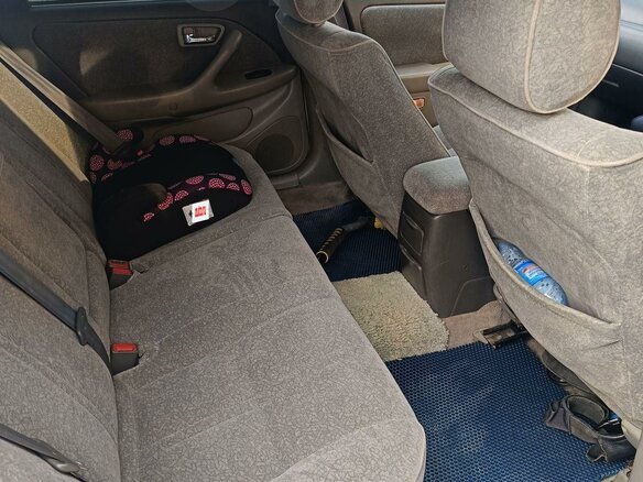 1999 Toyota Mark II Qualis VIII (X100), белый, 430000 рублей - вид 6