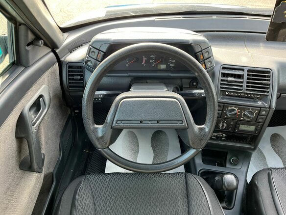 2006 Lada (ВАЗ) 2112, серебристый, 349999 рублей - вид 18