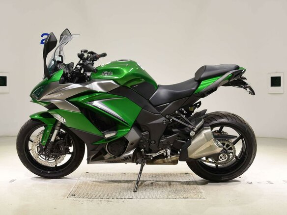 2018 Kawasaki Ninja 1000, зелёный, 999000 рублей