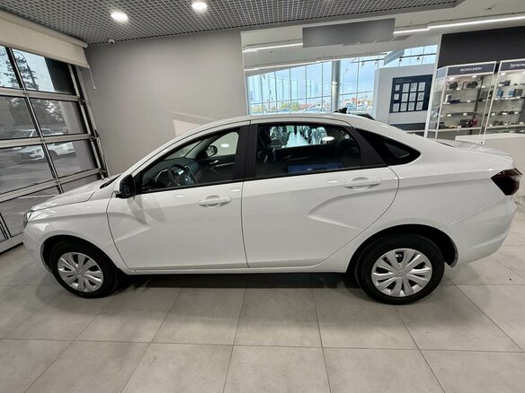 2026 Lada (ВАЗ) Vesta I Рестайлинг (NG), белый - вид 9