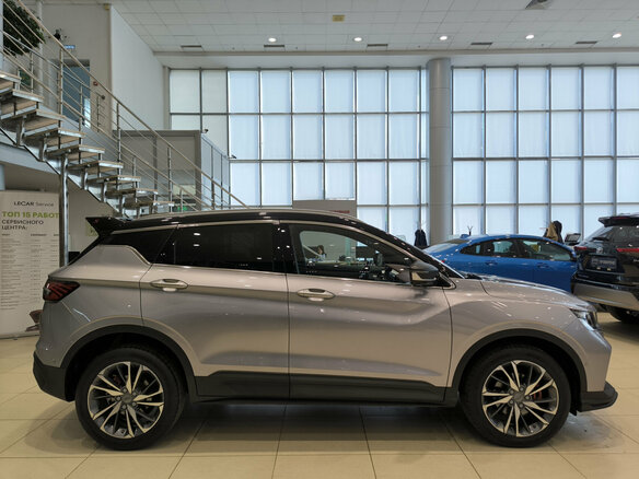 2020 Geely Coolray I, серебристый, 1630000 рублей - вид 3