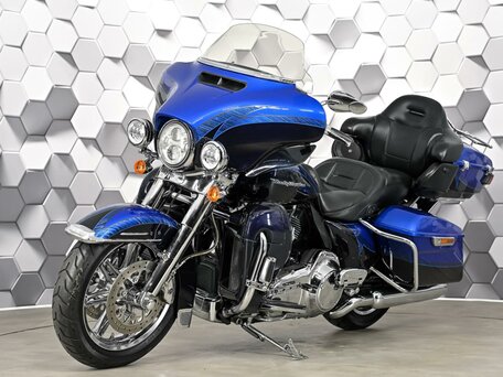 2013 Harley-Davidson CVO Limited, синий, 1177000 рублей, вид 2