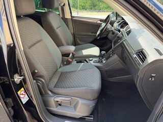 2019 Volkswagen Tiguan II, чёрный, 2180000 рублей, вид 5