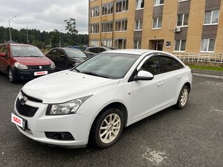 2011 Chevrolet Cruze I, белый, 525000 рублей, вид 2