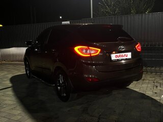2015 Hyundai ix35 I Рестайлинг, коричневый, 1550000 рублей, вид 3