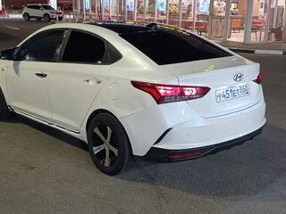 2021 Hyundai Solaris II Рестайлинг, белый, 1000000 рублей, вид 4