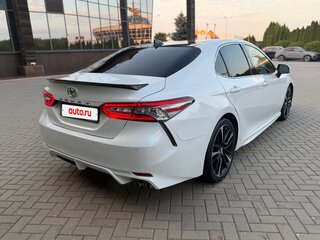 2019 Toyota Camry US Market VIII (XV70), белый, 3100000 рублей, вид 4