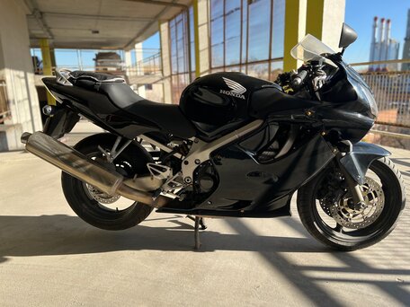 2005 Honda CBR 600F, чёрный, 480000 рублей, вид 3