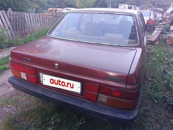 1985 Mazda 626 II (GC), пурпурный, 70000 рублей - вид 4