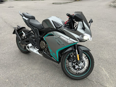2025 Voge 300RR, серебристый, 349000 рублей, вид 1