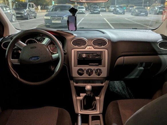 2011 Ford Focus II Рестайлинг, чёрный, 640000 рублей - вид 8