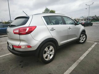 2013 Kia Sportage III, серебристый, 950000 рублей, вид 4