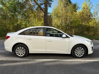 2013 Chevrolet Cruze I Рестайлинг, белый, 745000 рублей, вид 4