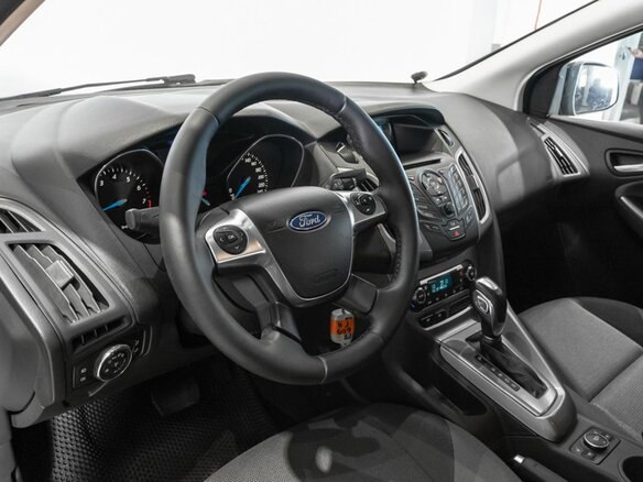 2014 Ford Focus III, синий, 709658 рублей - вид 4