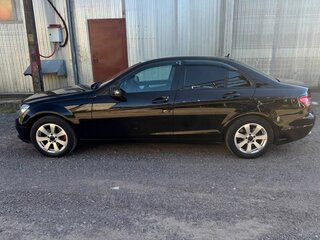 2009 Mercedes-Benz C-Класс 300 III (W204), чёрный, 1050000 рублей, вид 4