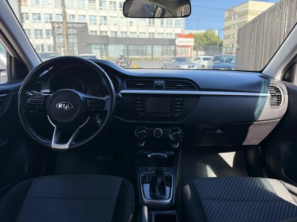 2020 Kia Rio X-Line IV, серый, 1240000 рублей - вид 16