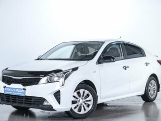 2021 Kia Rio IV Рестайлинг, белый, 1299000 рублей, вид 4