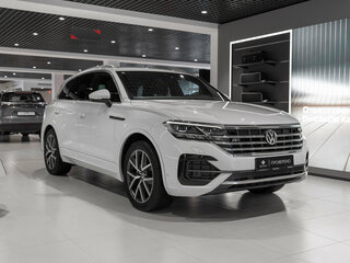 2019 Volkswagen Touareg III, белый, 3795000 рублей, вид 2