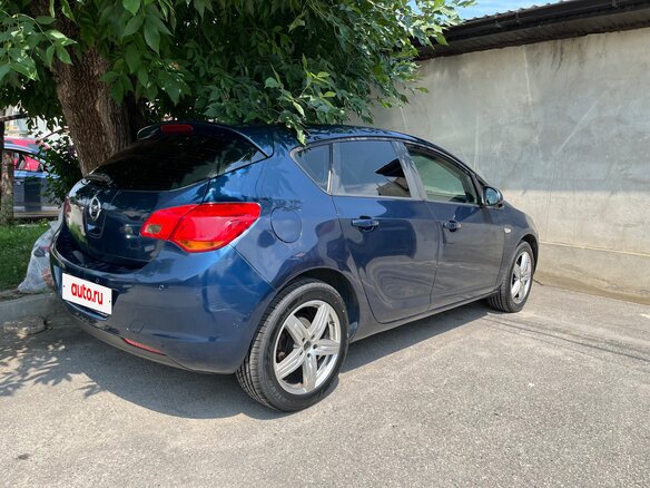 2010 Opel Astra J, синий, 670000 рублей - вид 1