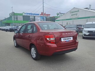 2026 Lada (ВАЗ) Granta I Рестайлинг, красный, 1142900 рублей, вид 3