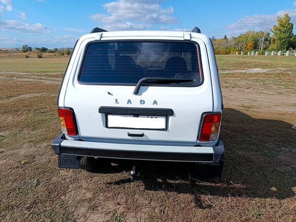 1994 Lada (ВАЗ) 2121 (4x4) I Рестайлинг, белый, 450000 рублей - вид 3
