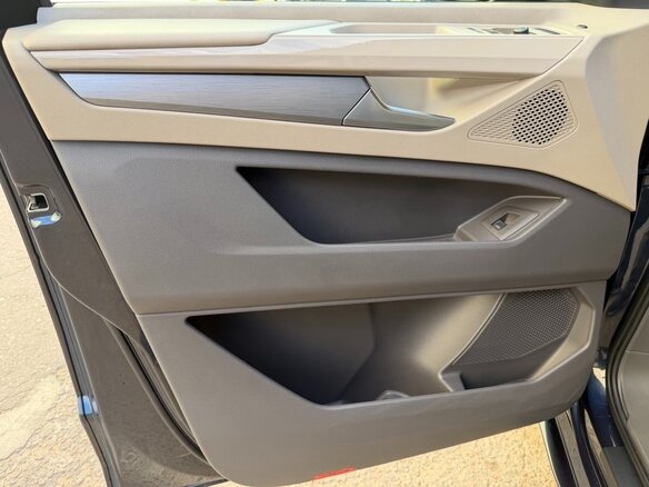 2023 Volkswagen Multivan T7, синий, 6200000 рублей - вид 12