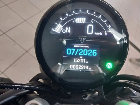 2025 Triumph Trident 660, чёрный, 1025000 рублей, вид 5