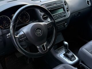 2015 Volkswagen Tiguan I Рестайлинг, белый, 1900000 рублей, вид 5