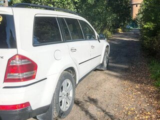 2006 Mercedes-Benz GL-Класс 450 I (X164), белый, 1650000 рублей, вид 3
