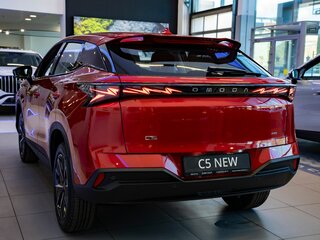 2026 Omoda C5 II, красный, 2899710 рублей, вид 4
