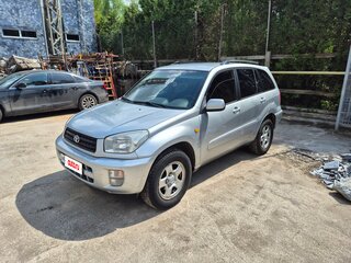2001 Toyota RAV4 II (XA20), серебристый, 465000 рублей, вид 1