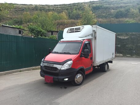 2013 Iveco Daily, красный, 1740000 рублей, вид 2