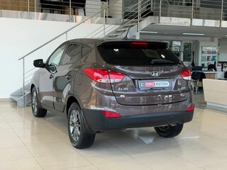 2015 Hyundai ix35 I Рестайлинг, коричневый, 1379900 рублей, вид 4