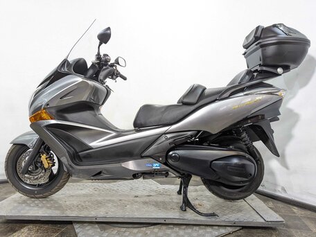 2015 Honda Silver Wing 600, серебристый, 649000 рублей, вид 2