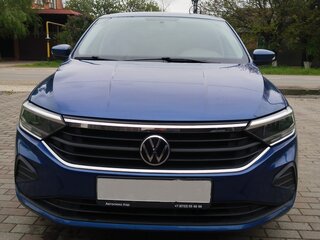2021 Volkswagen Polo VI, синий, 1435000 рублей, вид 2
