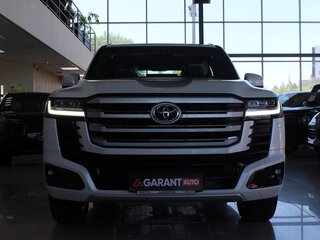 2026 Toyota Land Cruiser 300 Series, белый, 15835000 рублей, вид 3
