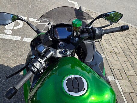 2020 Kawasaki Ninja 1000 SX, зелёный, 1190000 рублей, вид 5