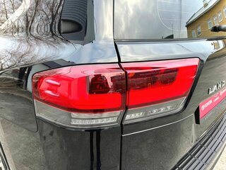 2022 Toyota Land Cruiser 300 Series, чёрный, 11300000 рублей, вид 5